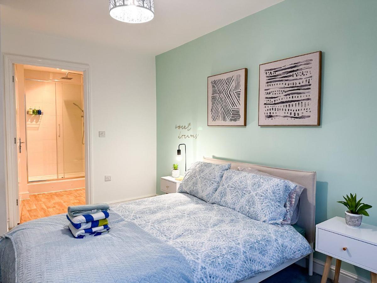 Luxury 2 Bedroom City Centre Apartment - Secure Parking - Amazing Location! Canterbury Exterior foto
